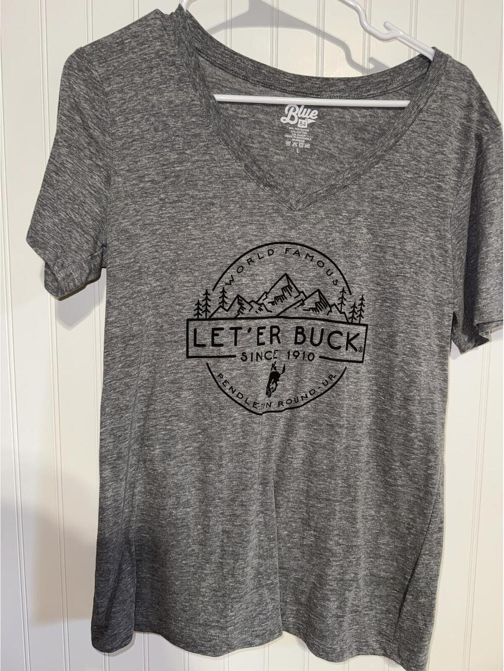 Blue 84 Gray Graphic Letter Buck T-Shirt Size L